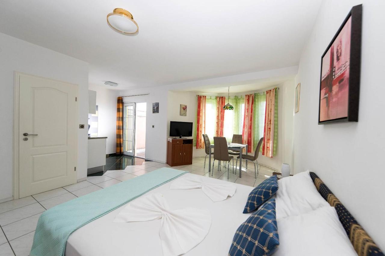 Apartmani Kovac Crikvenica Eksteriør bilde